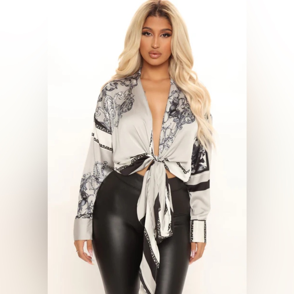 Fashion Nova Patterned Women's Top Sz Med NWT